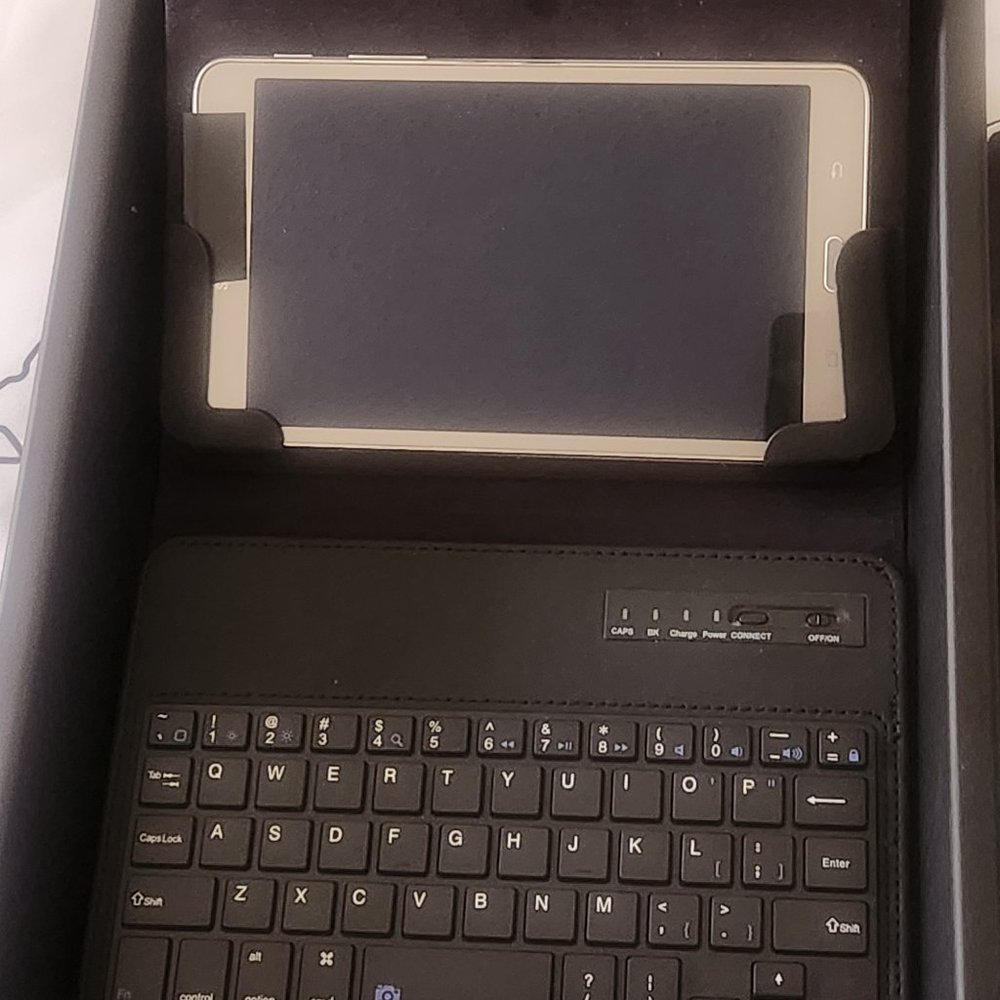 Samsung SM-T280 G8